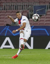  姆巴佩戴帽助球队逆转图卢兹  