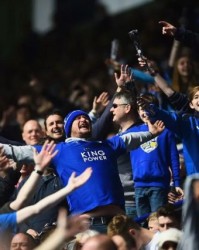  曼城铁卫头槌制胜，连续十场零封创英超新纪录  