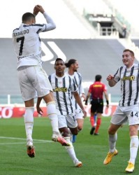  德甲揭幕战上演进球大战创纪录  