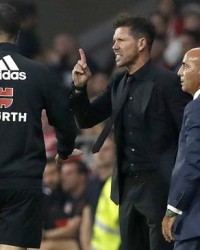  昂热主帅炮轰裁判遭禁赛处罚  